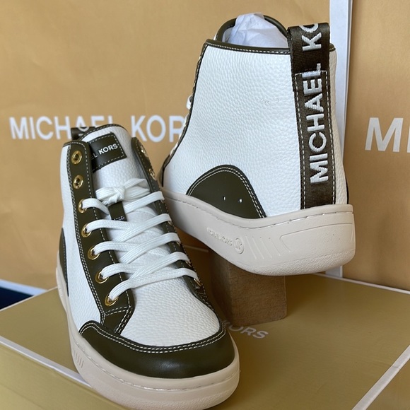 MICHAEL KORS SHEA MID HIGH TOP
FAUX LEATHER
49F3SHFESL
OLIVE
New - Picture 8 of 16